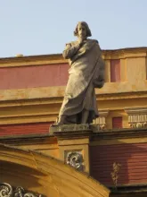 Standbeeld van Diego Ortiz de Zúñiga