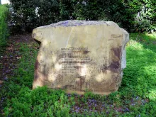 Monolito a Miguel Hernández