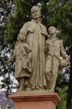 Monumento a San Juan Bosco